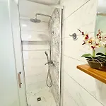Apartment Charm 3