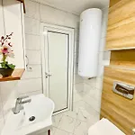 Charm 3 Apartment *